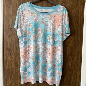 Classic Fit Floral Tee